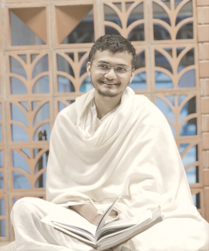 Shri Labdhivallabh Surishwarji M. S.
